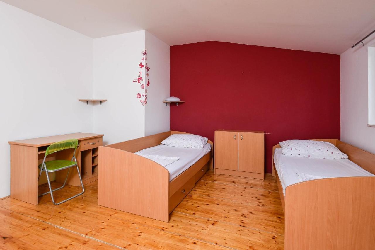 Apartments Karla Orebić Eksteriør billede