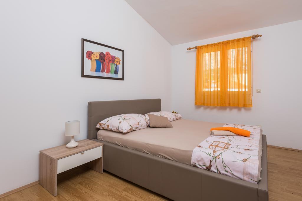 Apartments Karla Orebić Eksteriør billede